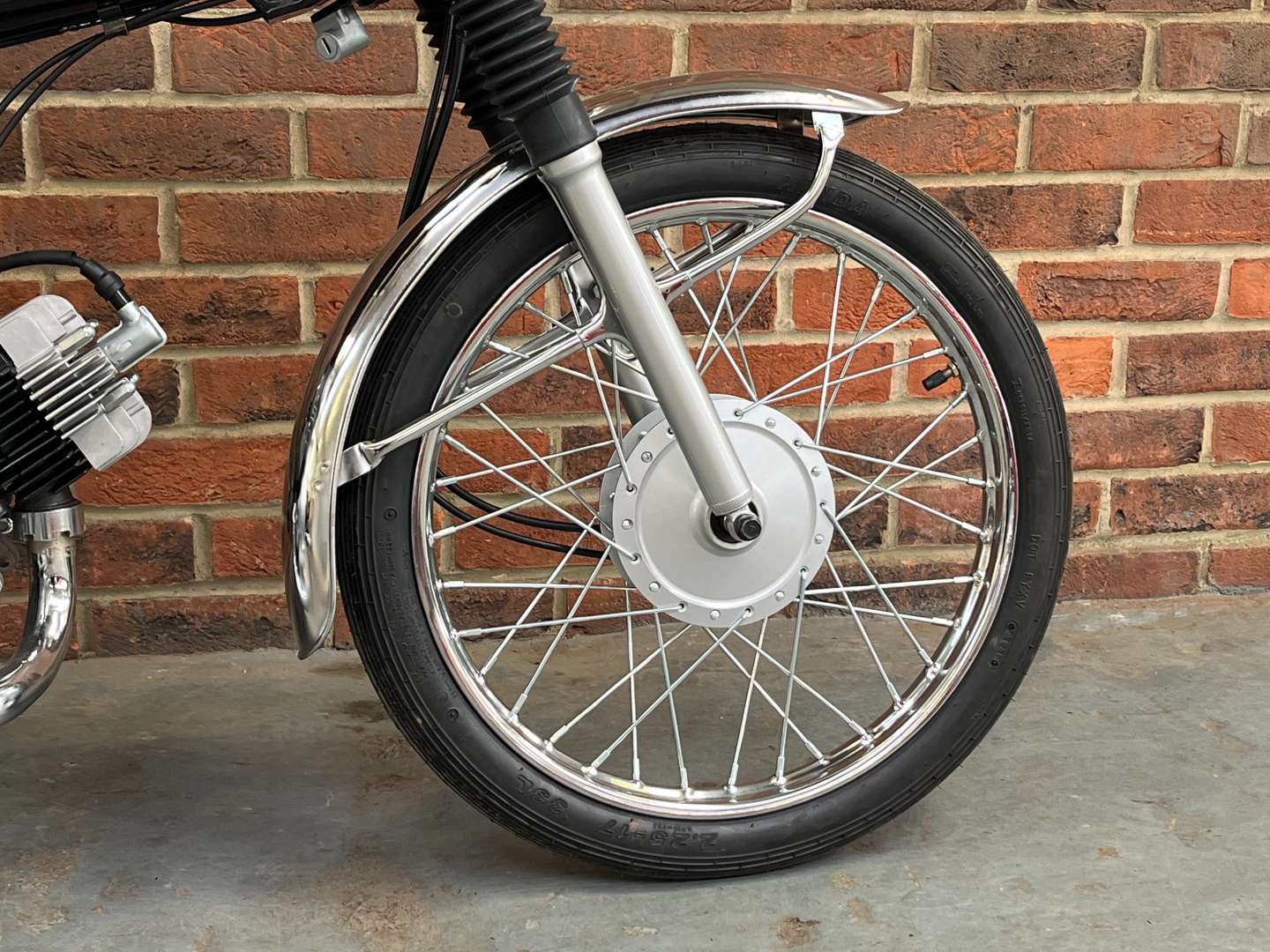 <p>1975 YAMAHA FS1E</p>