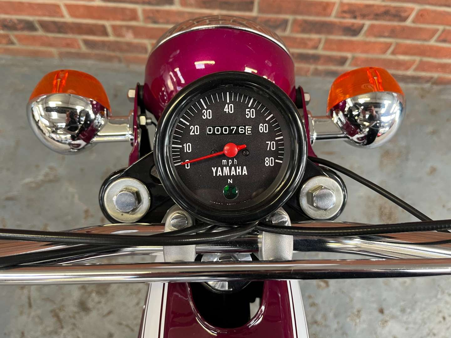 <p>1975 YAMAHA FS1E</p>
