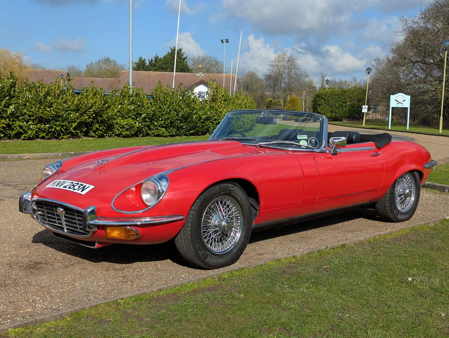 <p>1974 JAGUAR E-TYPE 5.3 V12 AUTO ROADSTER SERIES 3</p>