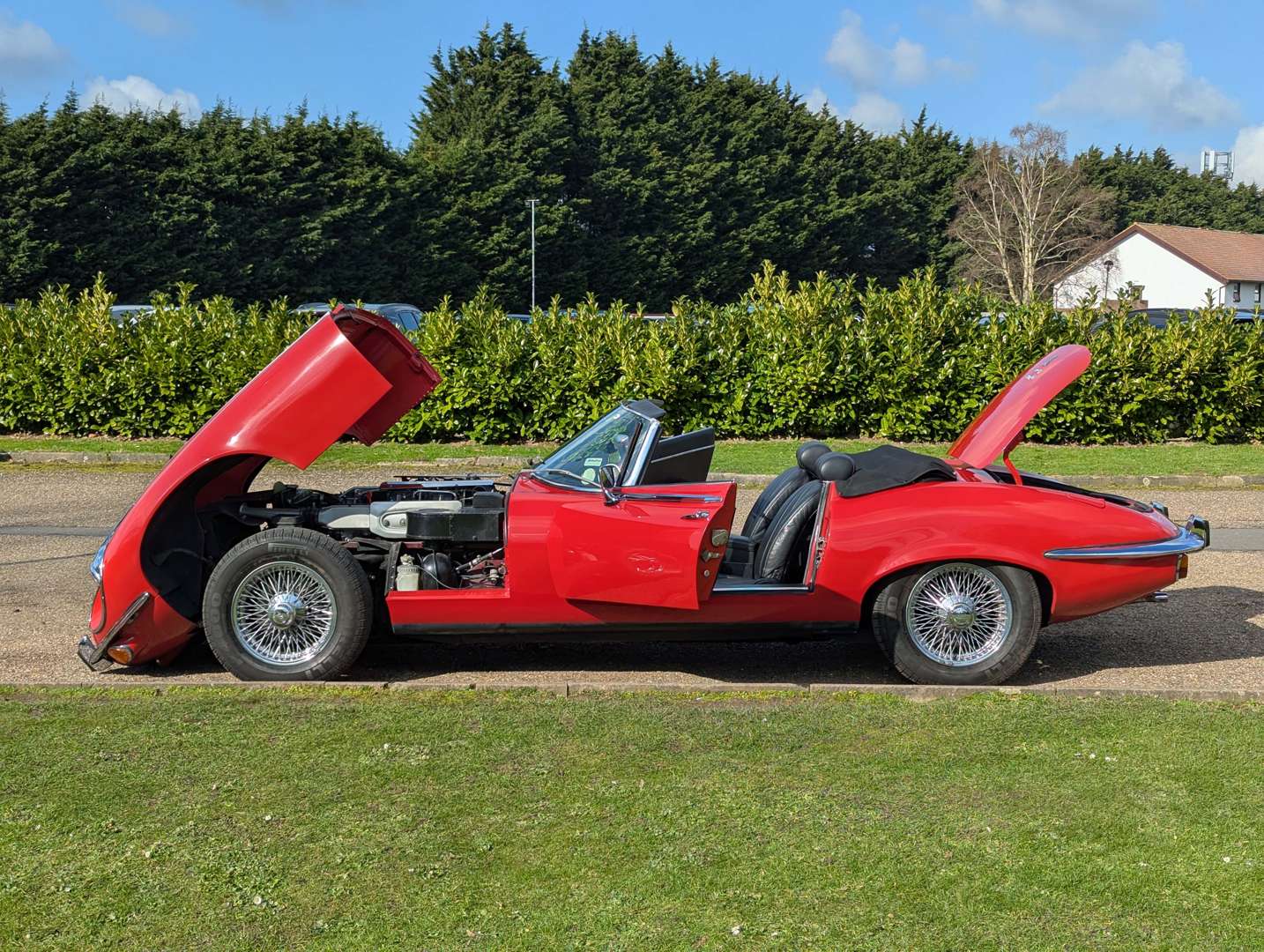 <p>1974 JAGUAR E-TYPE 5.3 V12 AUTO ROADSTER SERIES 3</p>