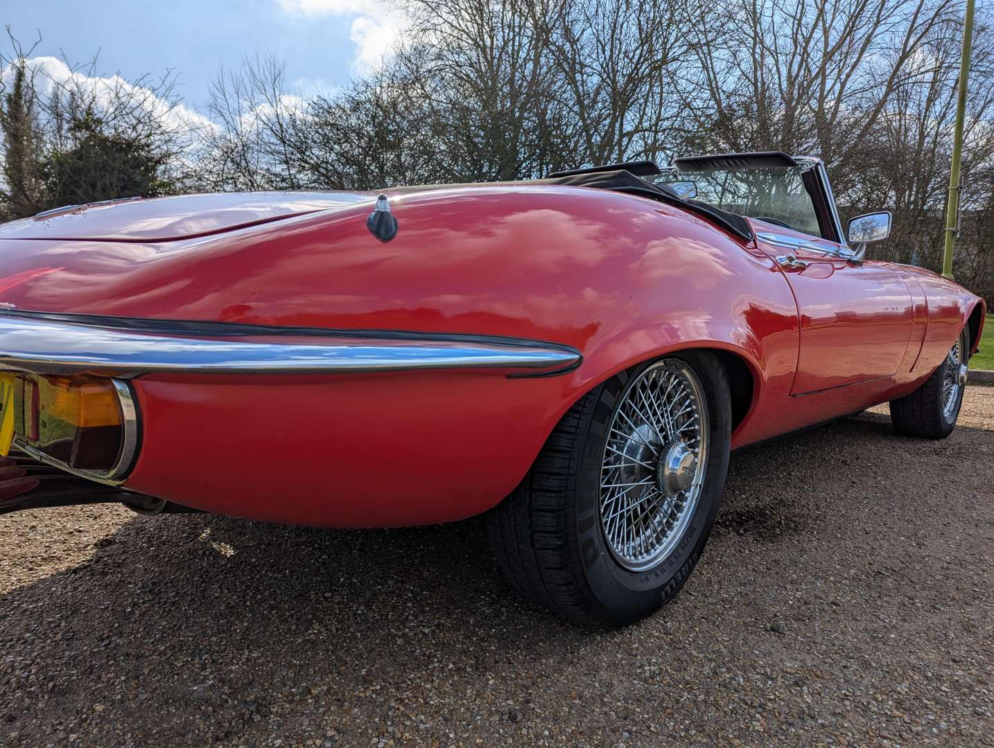 <p>1974 JAGUAR E-TYPE 5.3 V12 AUTO ROADSTER SERIES 3</p>