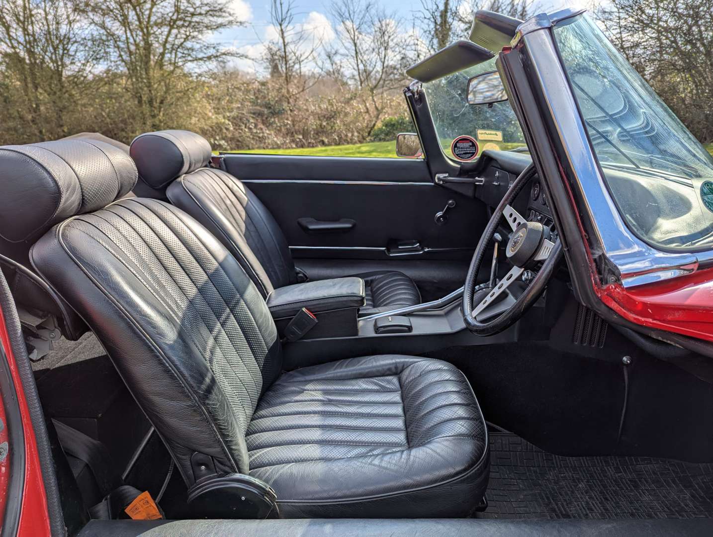 <p>1974 JAGUAR E-TYPE 5.3 V12 AUTO ROADSTER SERIES 3</p>