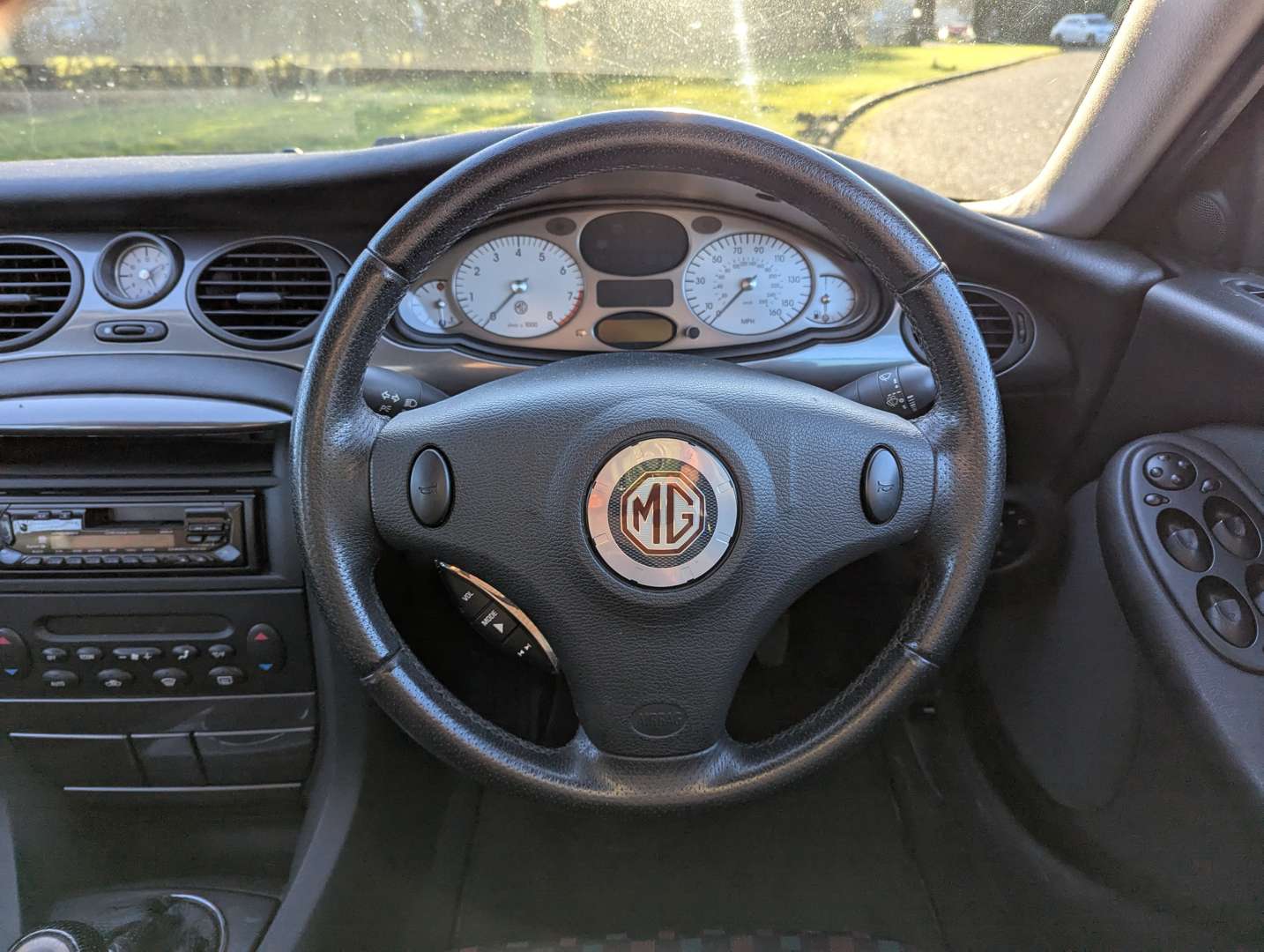 <p>2003 MG ZT+</p>