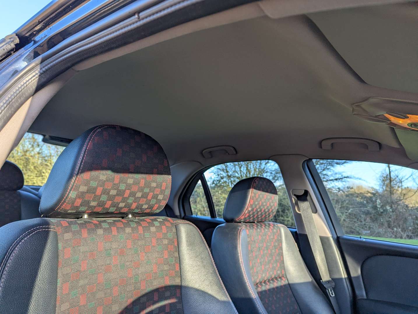 <p>2003 MG ZT+</p>