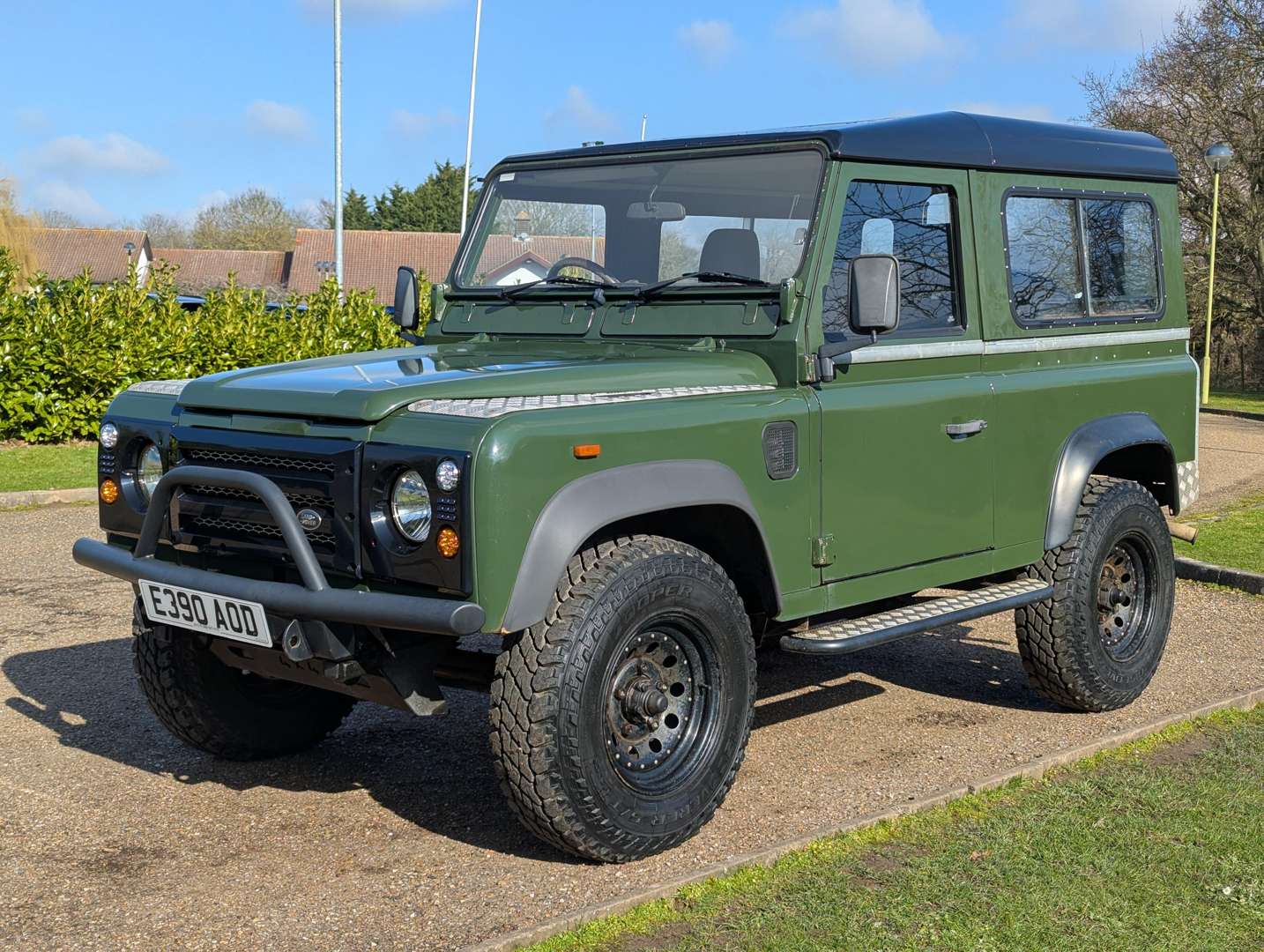 <p>1988 LAND ROVER DEFENDER 90</p>