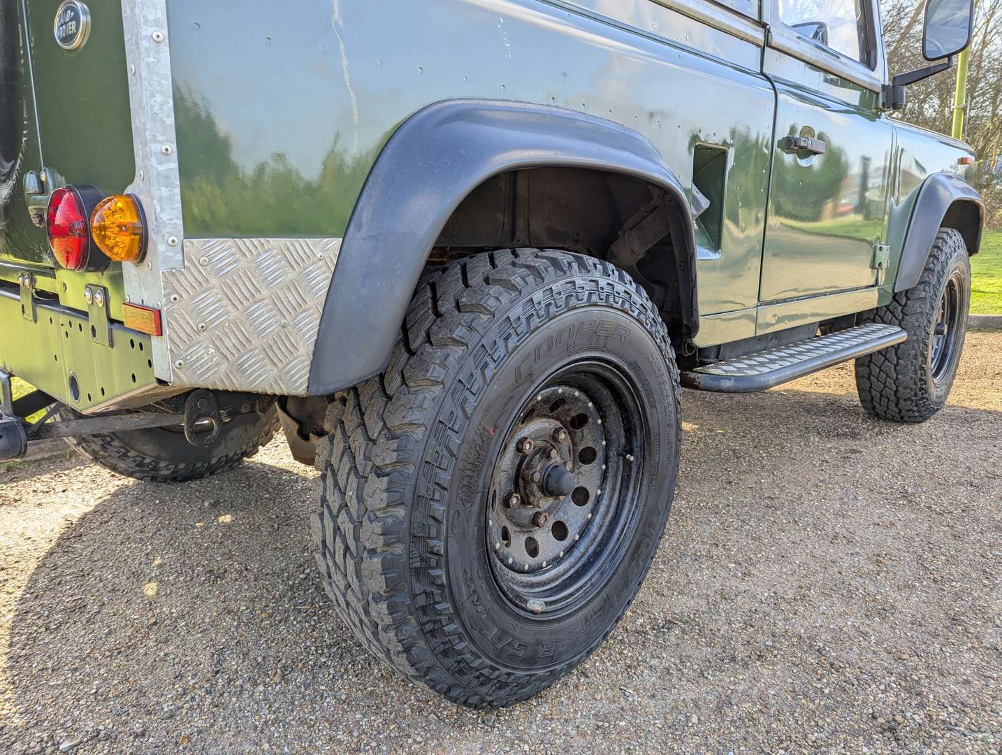 <p>1988 LAND ROVER DEFENDER 90</p>