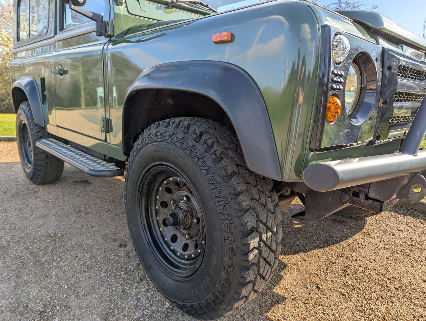 <p>1988 LAND ROVER DEFENDER 90</p>