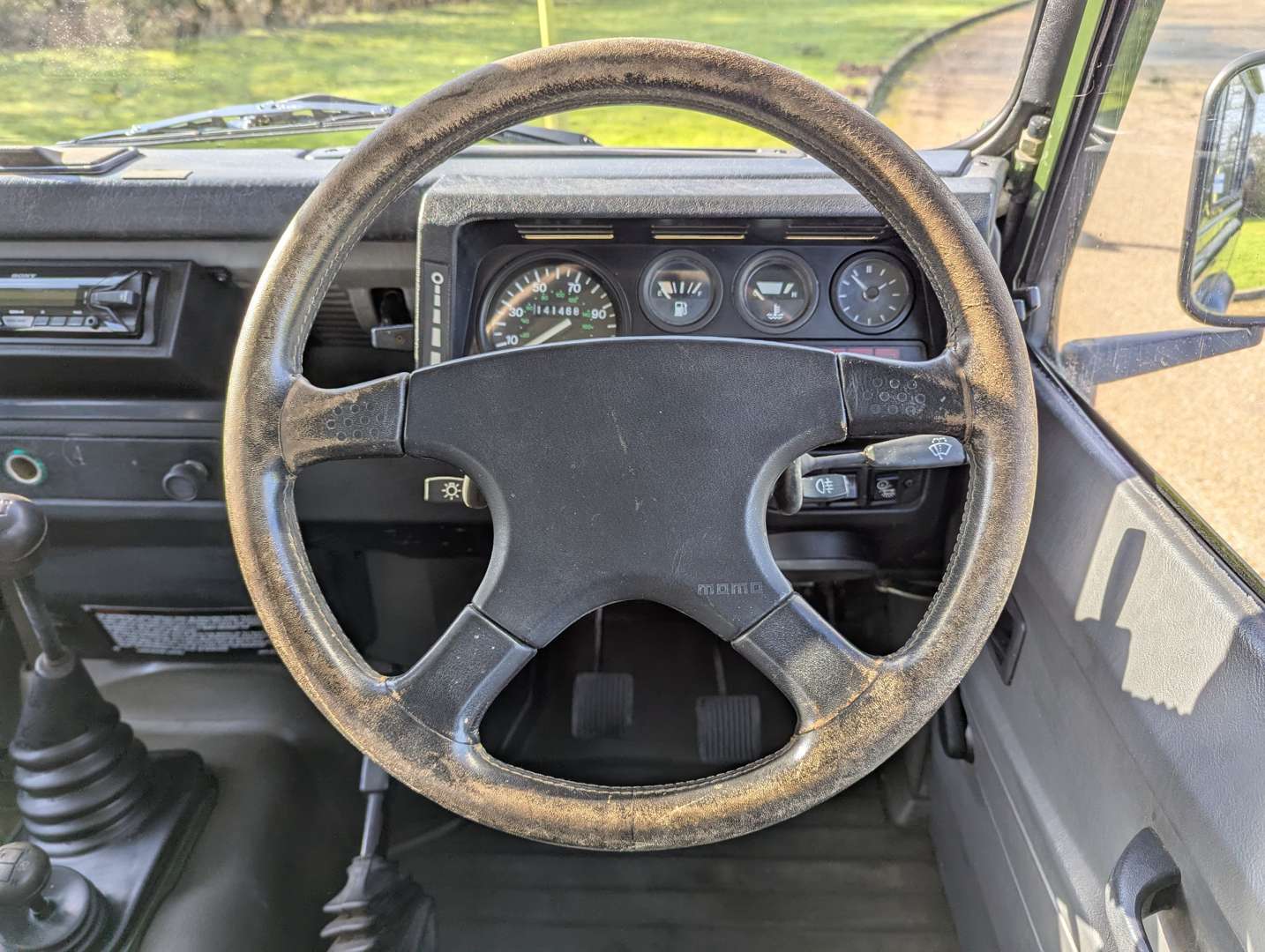 <p>1988 LAND ROVER DEFENDER 90</p>