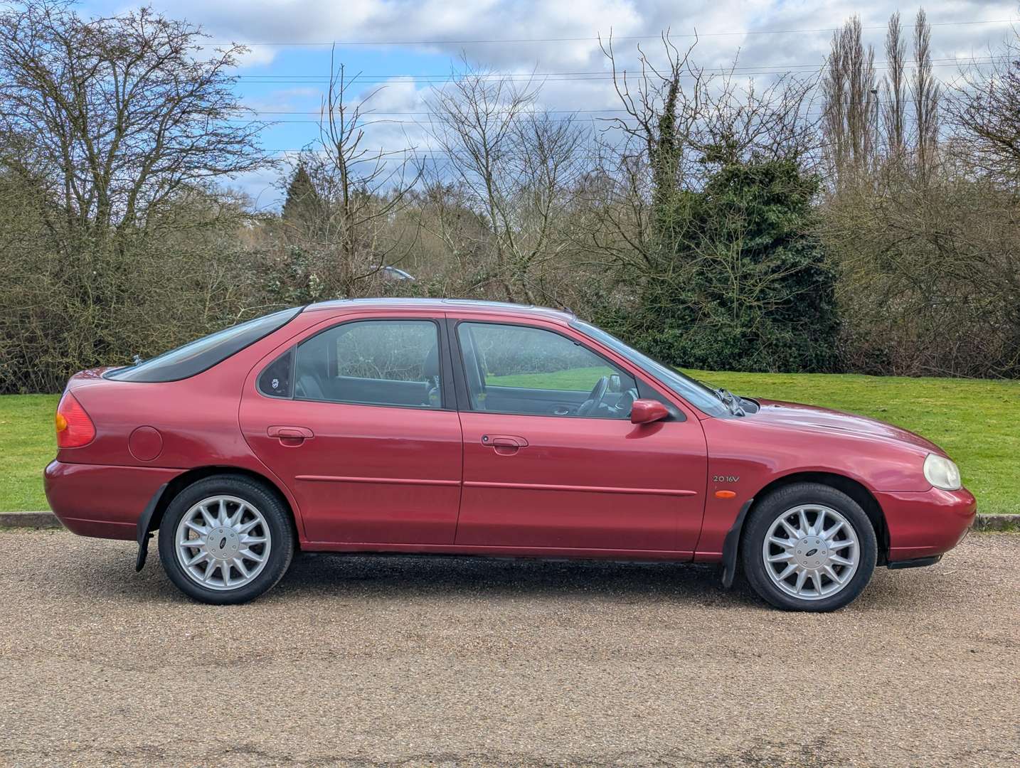 <p>2000 FORD MONDEO GHIA X 2.0 AUTO</p>