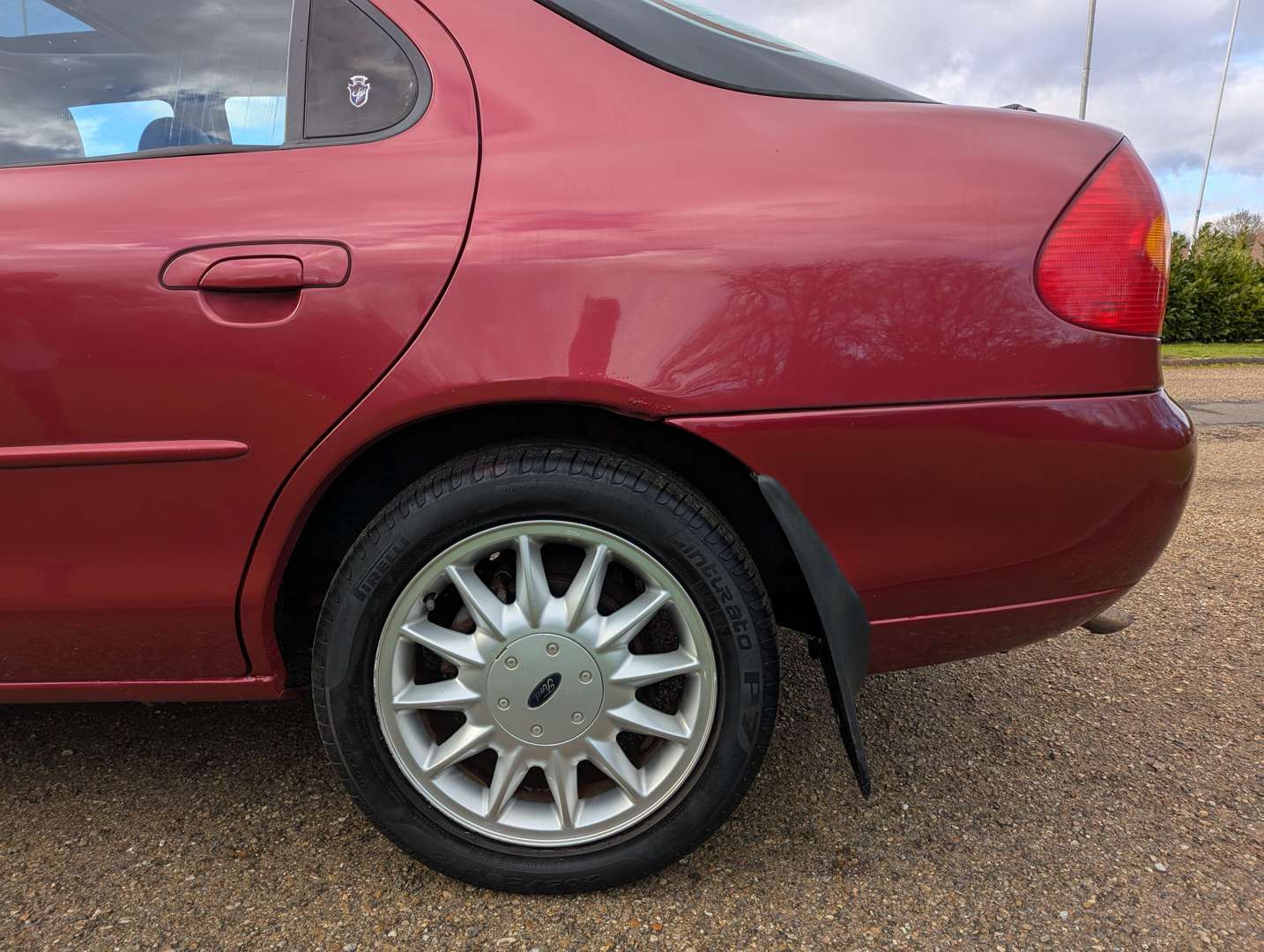 <p>2000 FORD MONDEO GHIA X 2.0 AUTO</p>
