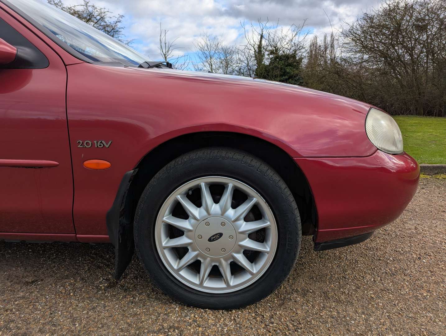 <p>2000 FORD MONDEO GHIA X 2.0 AUTO</p>