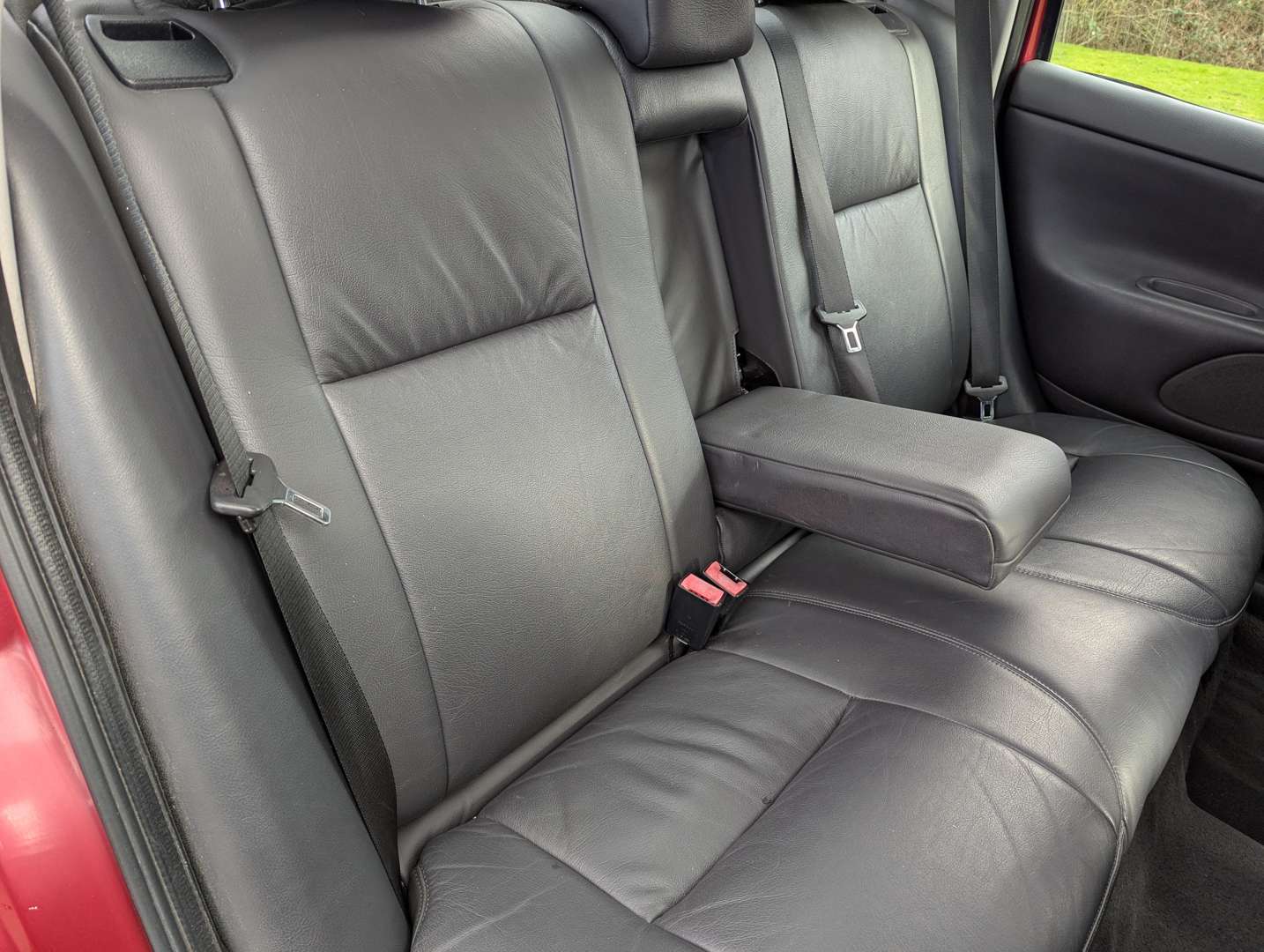 <p>2000 FORD MONDEO GHIA X 2.0 AUTO</p>