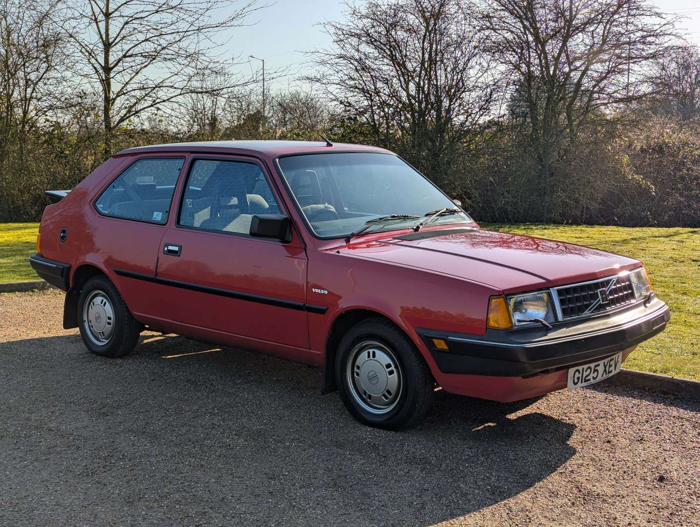 <p>1989 VOLVO 340</p>