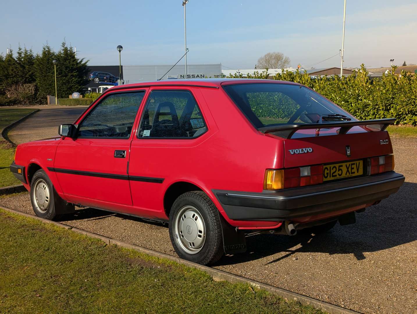 <p>1989 VOLVO 340</p>