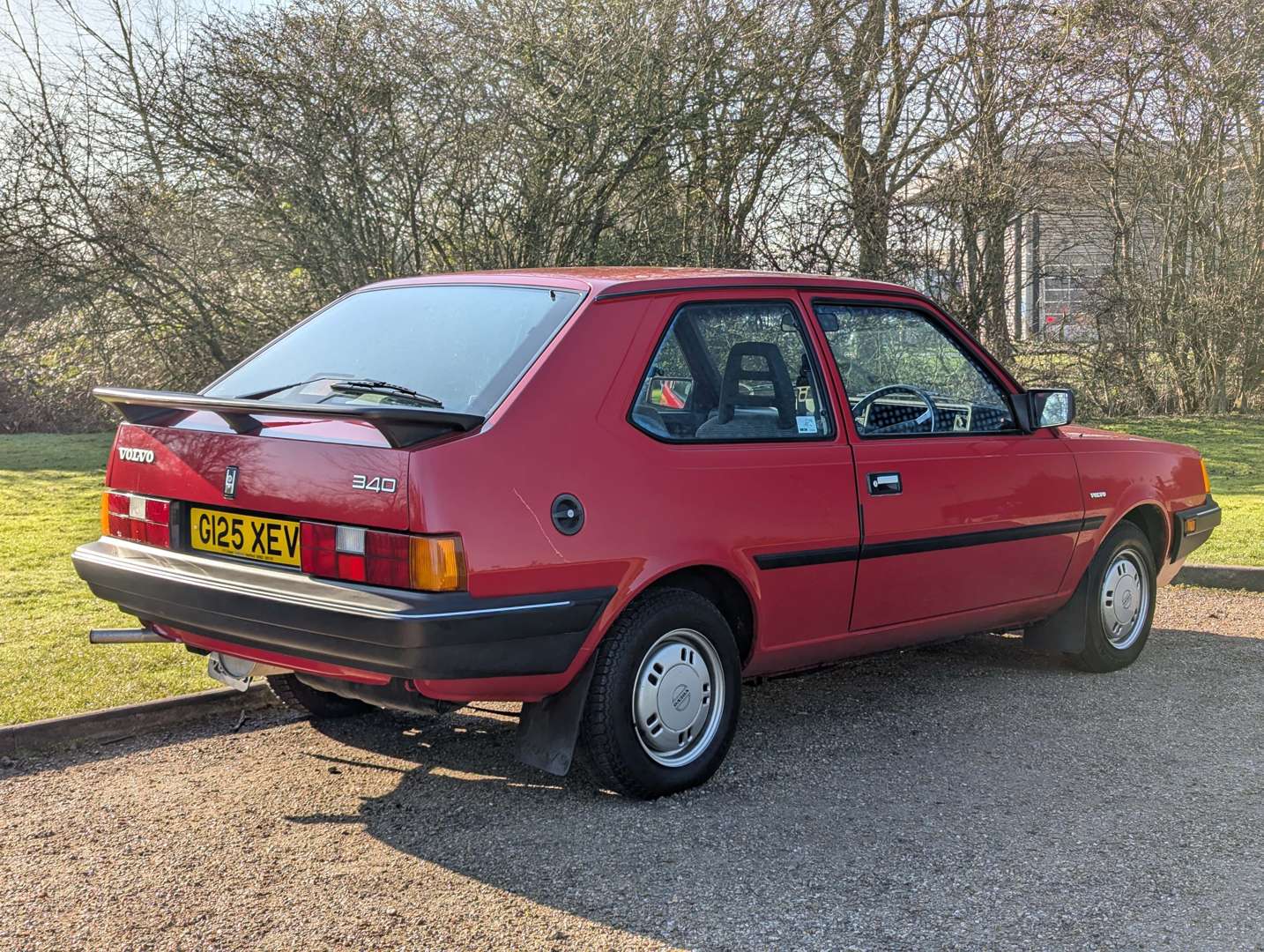 <p>1989 VOLVO 340</p>