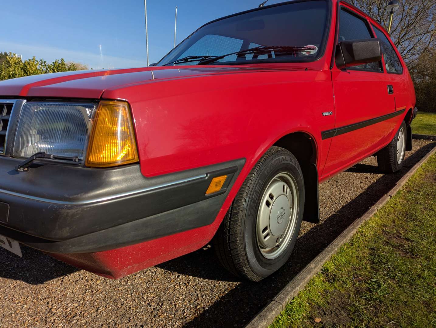 <p>1989 VOLVO 340</p>