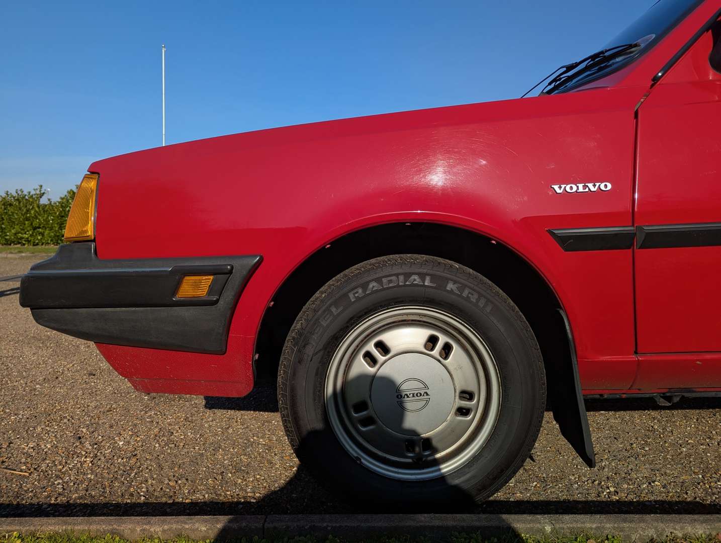 <p>1989 VOLVO 340</p>