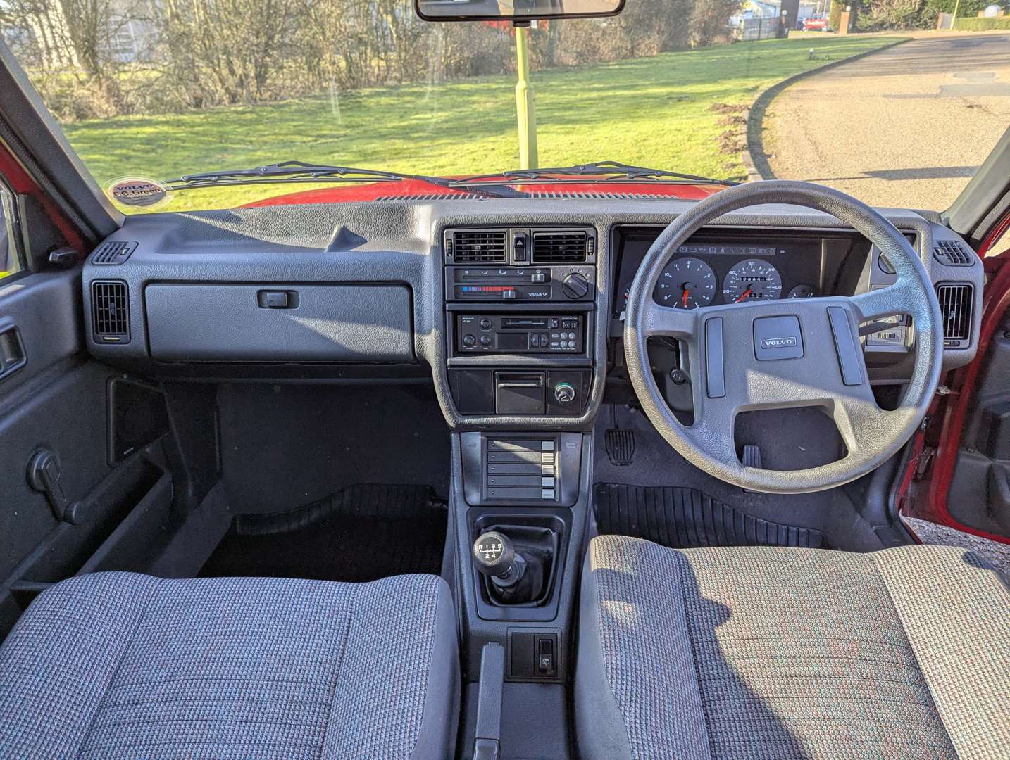 <p>1989 VOLVO 340</p>