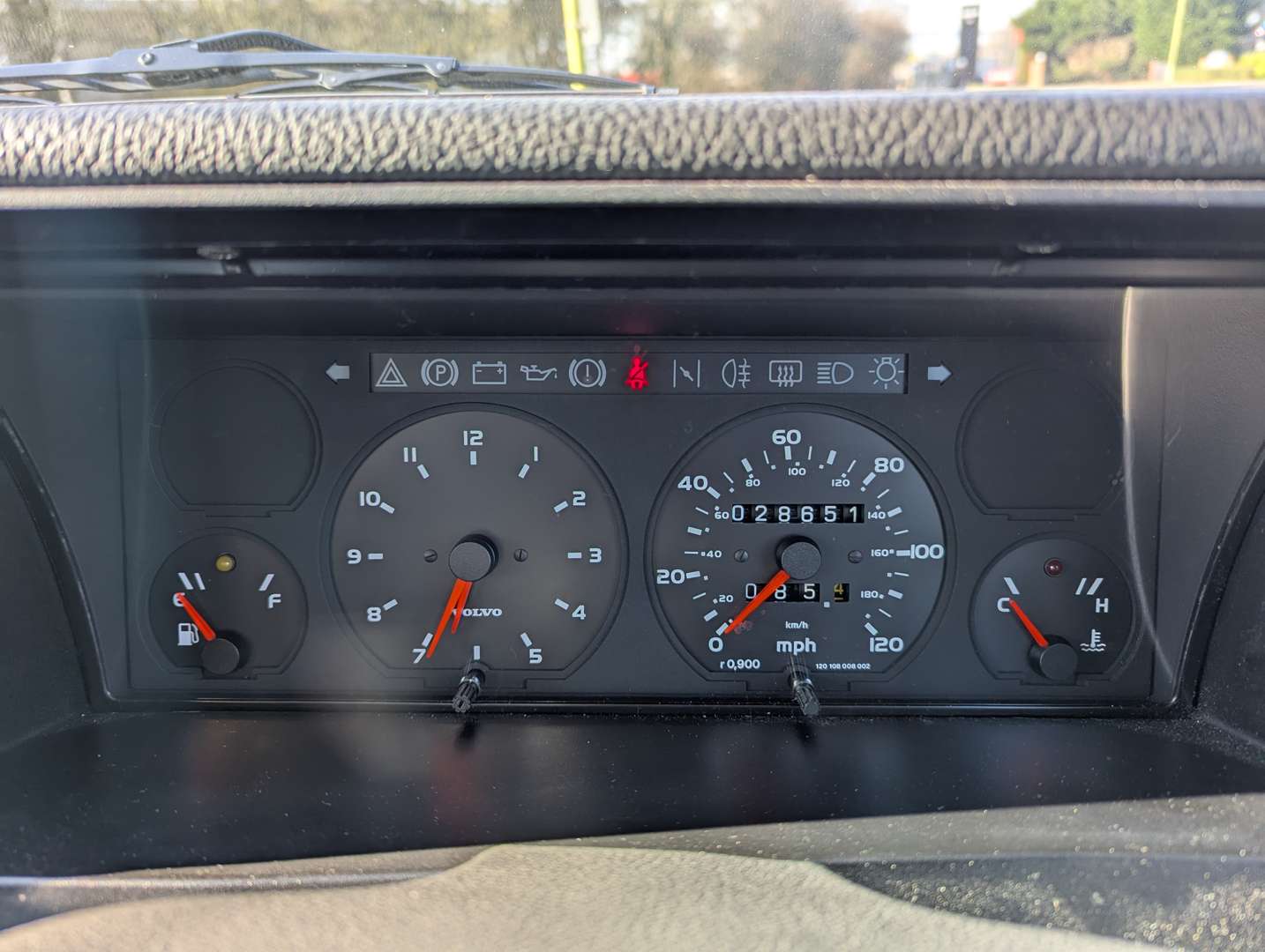 <p>1989 VOLVO 340</p>