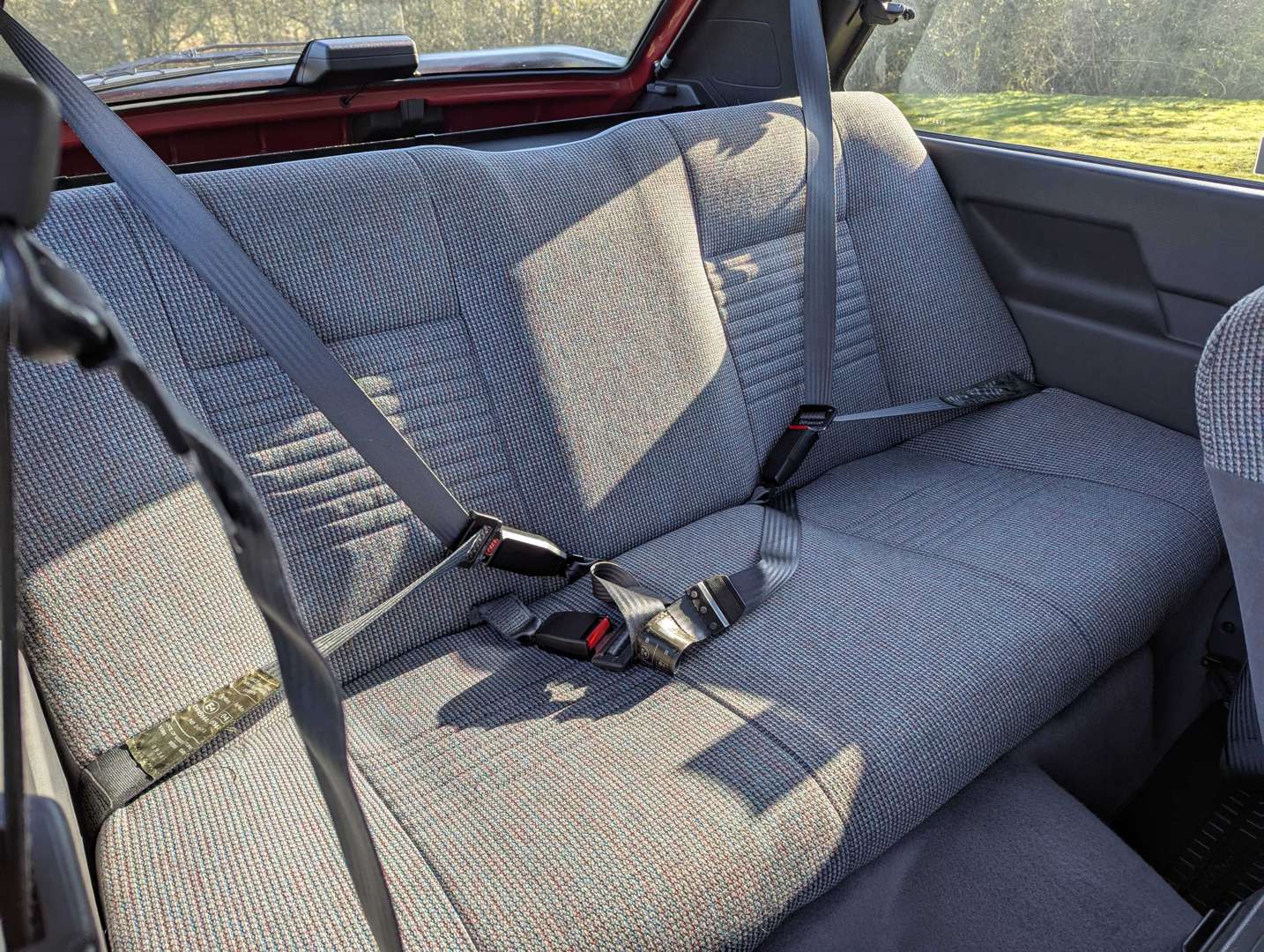 <p>1989 VOLVO 340</p>