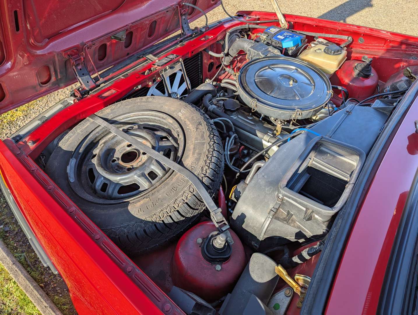 <p>1989 VOLVO 340</p>