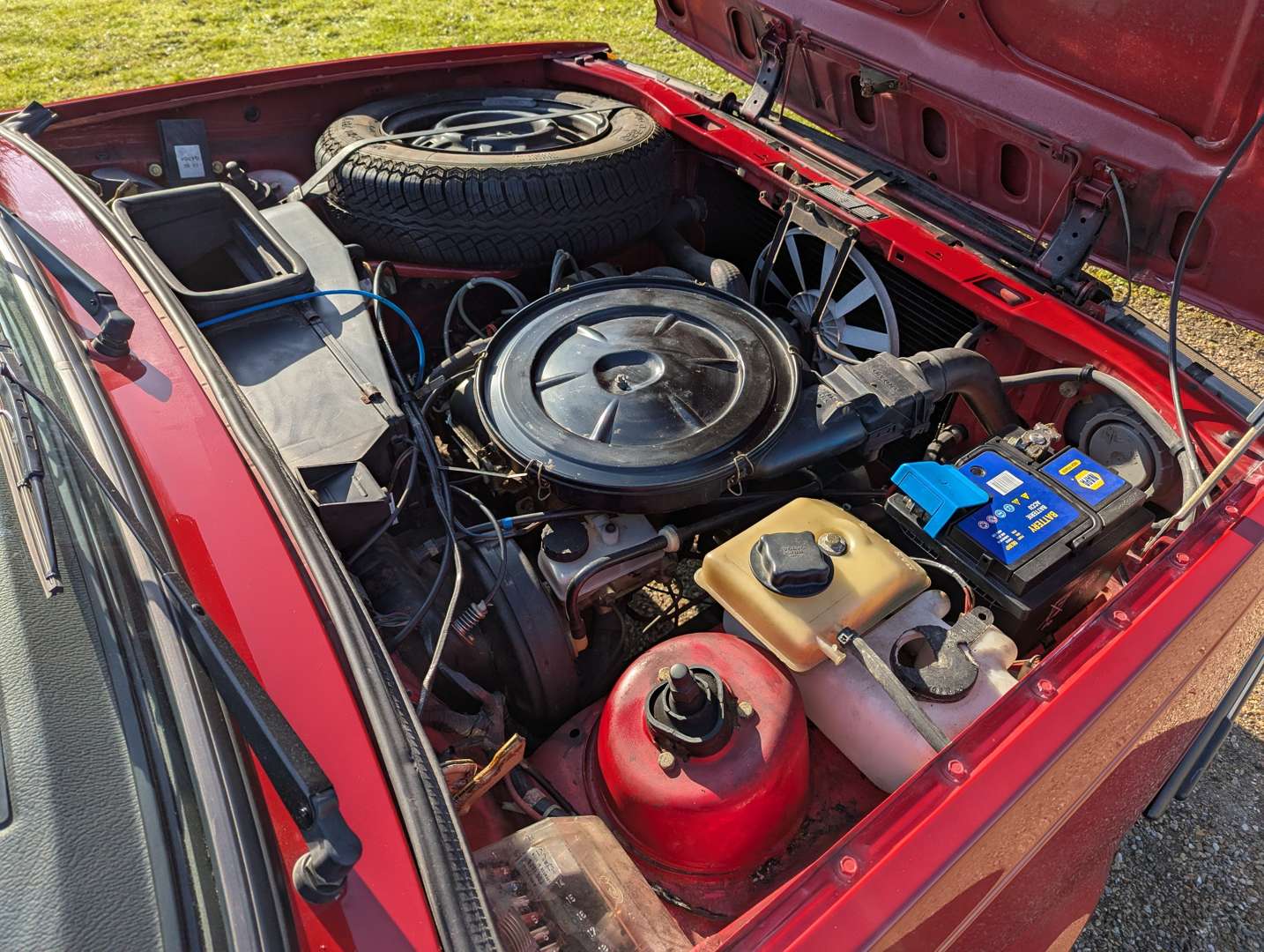 <p>1989 VOLVO 340</p>