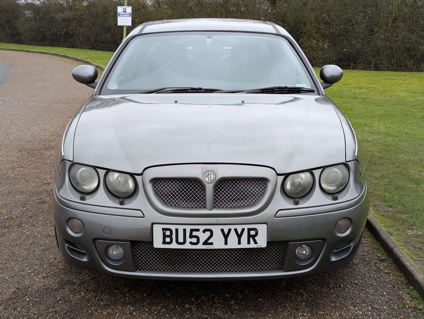 <p>2002 MG ZT +&nbsp;</p>