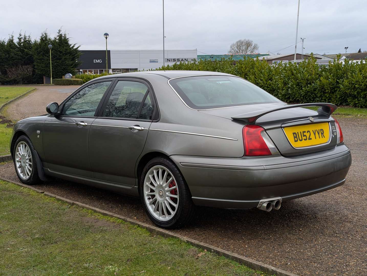<p>2002 MG ZT +&nbsp;</p>