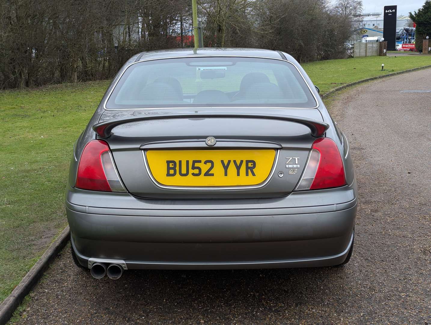 <p>2002 MG ZT +&nbsp;</p>