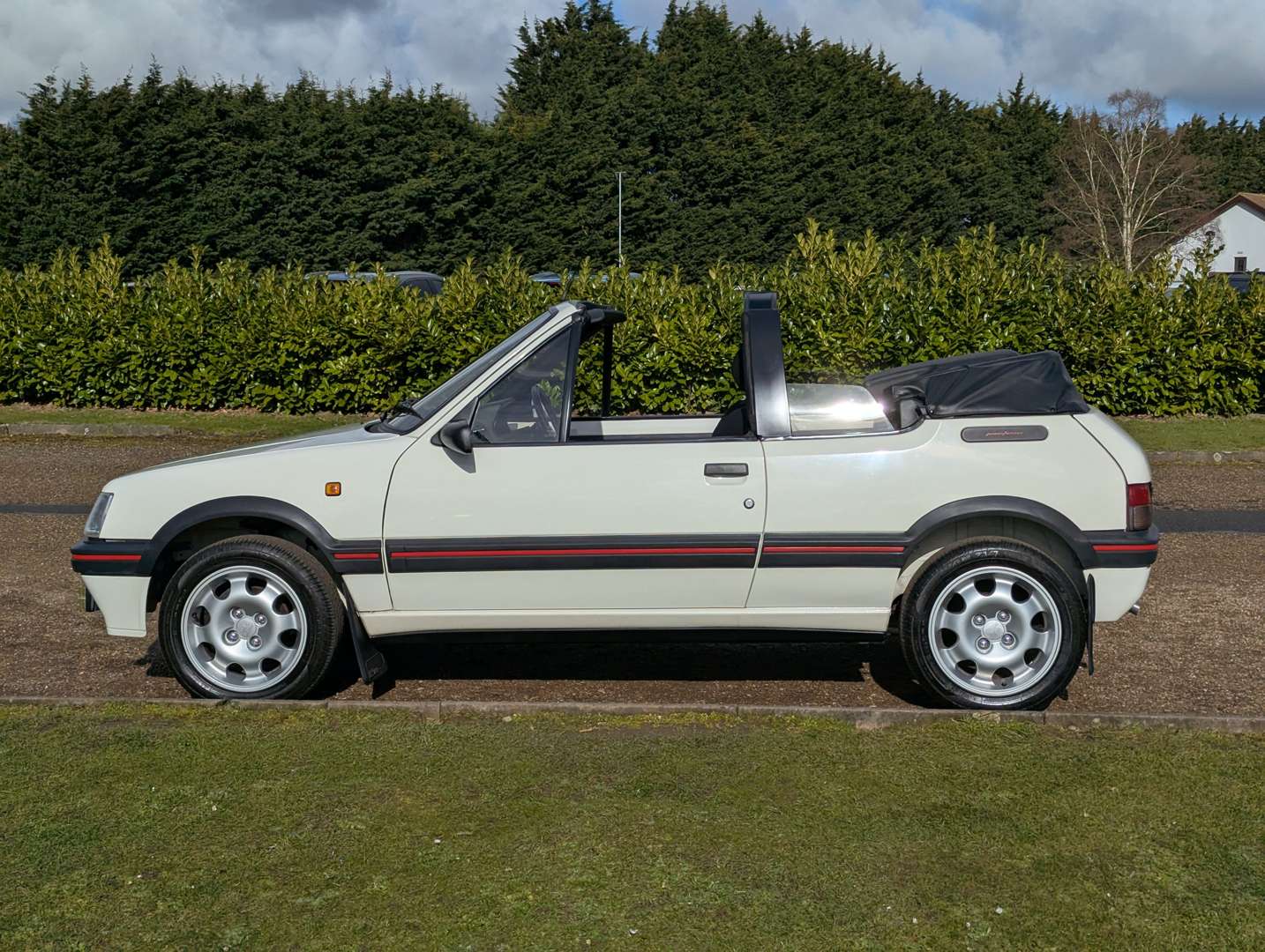 <p>1992 PEUGEOT 205 1.9 CTI</p>