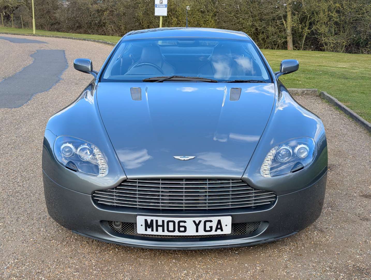 <p>2006 ASTON MARTIN VANTAGE V8</p>
