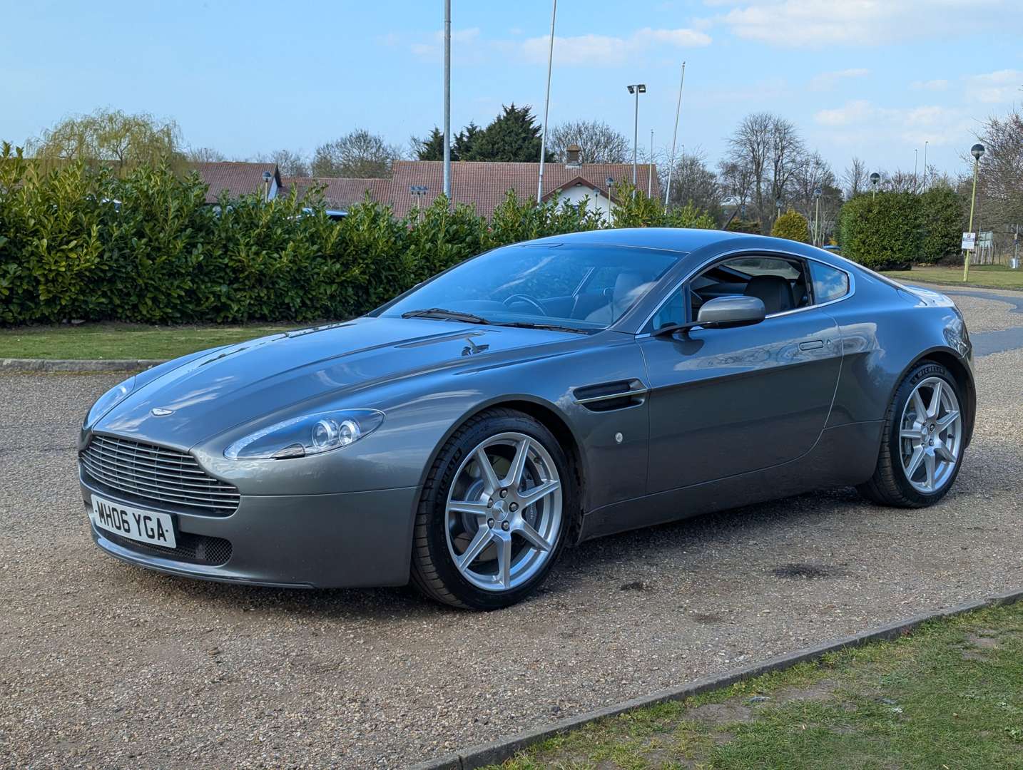 <p>2006 ASTON MARTIN VANTAGE V8</p>
