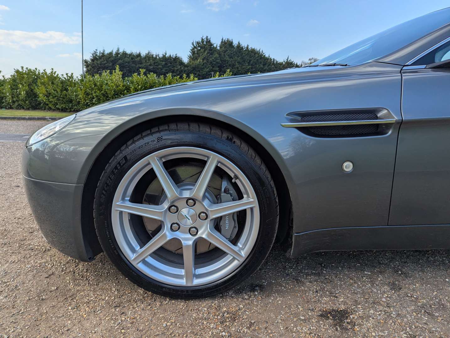 <p>2006 ASTON MARTIN VANTAGE V8</p>