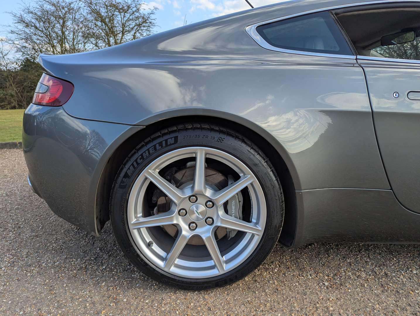 <p>2006 ASTON MARTIN VANTAGE V8</p>