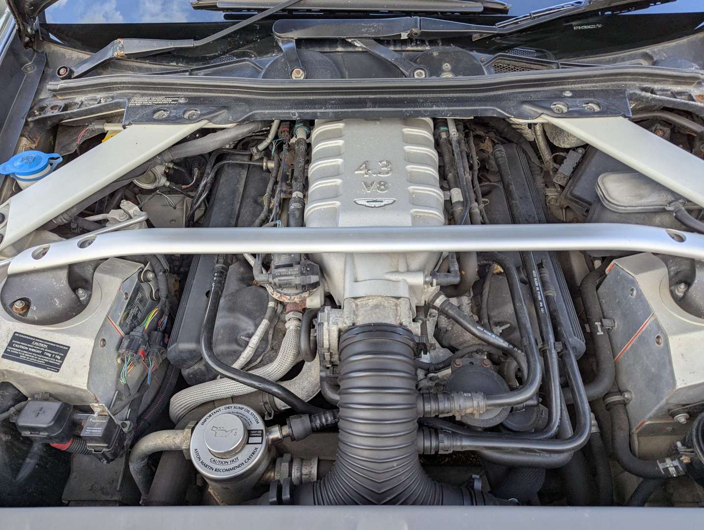 <p>2006 ASTON MARTIN VANTAGE V8</p>