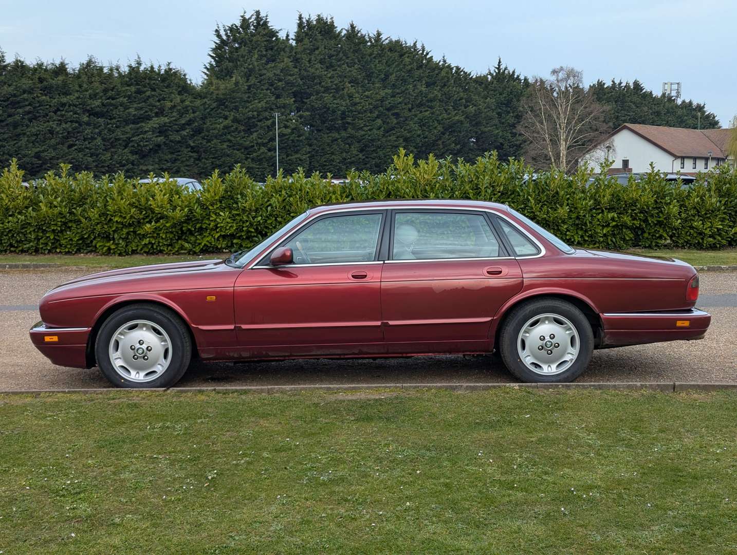 <p>1997 JAGUAR XJ 3.2 EXECUTIVE AUTO</p>