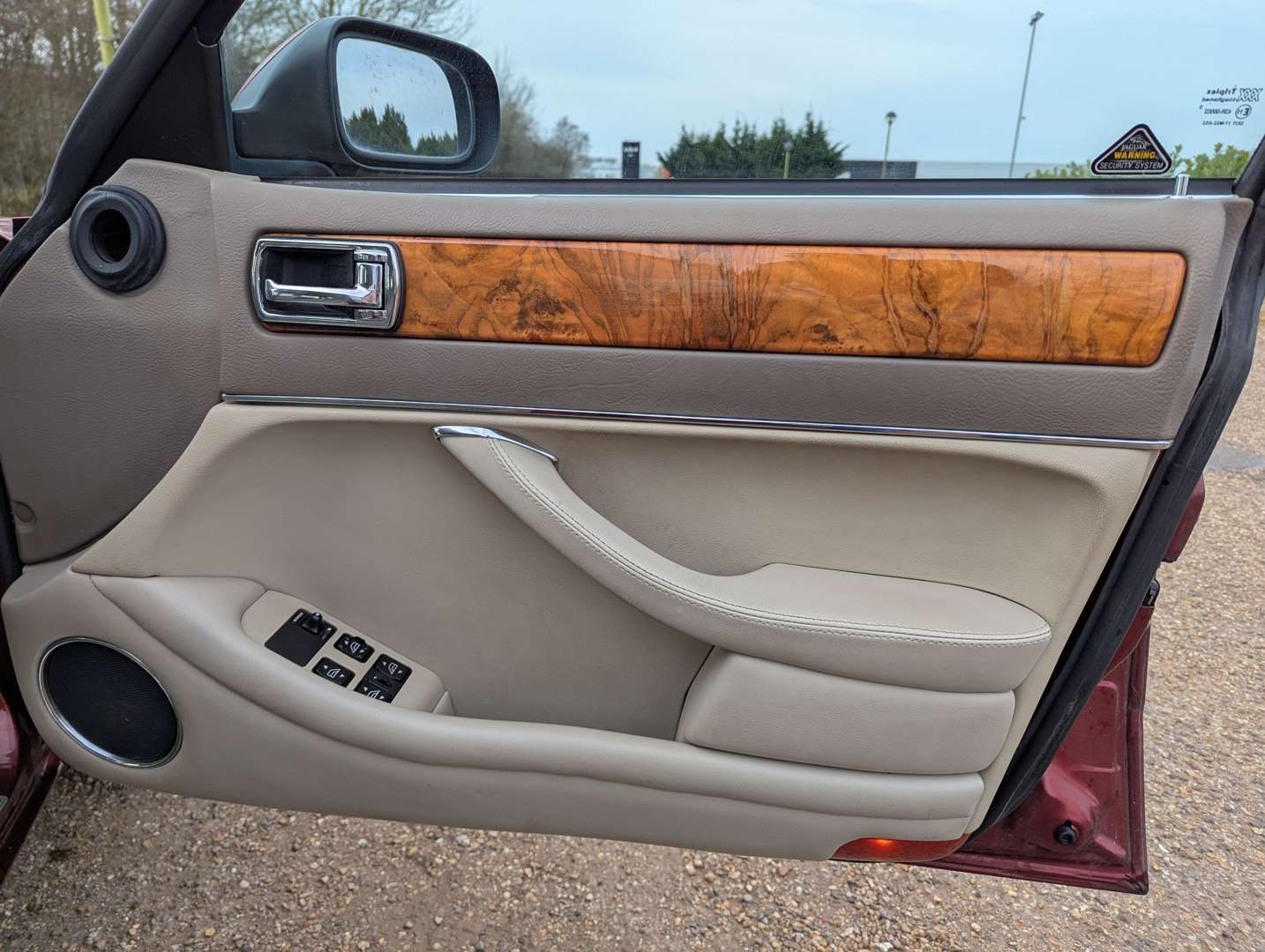 <p>1997 JAGUAR XJ 3.2 EXECUTIVE AUTO</p>