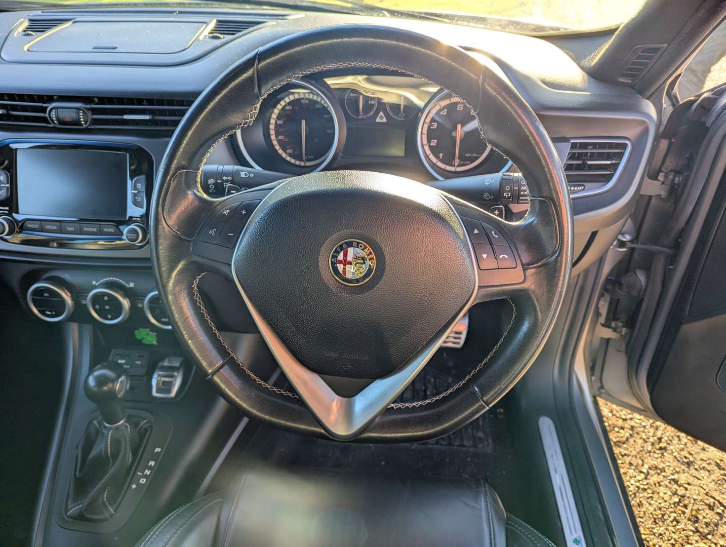<p>2014 ALFA ROMEO GIULIETTA QUADVERDE LE MT</p>
