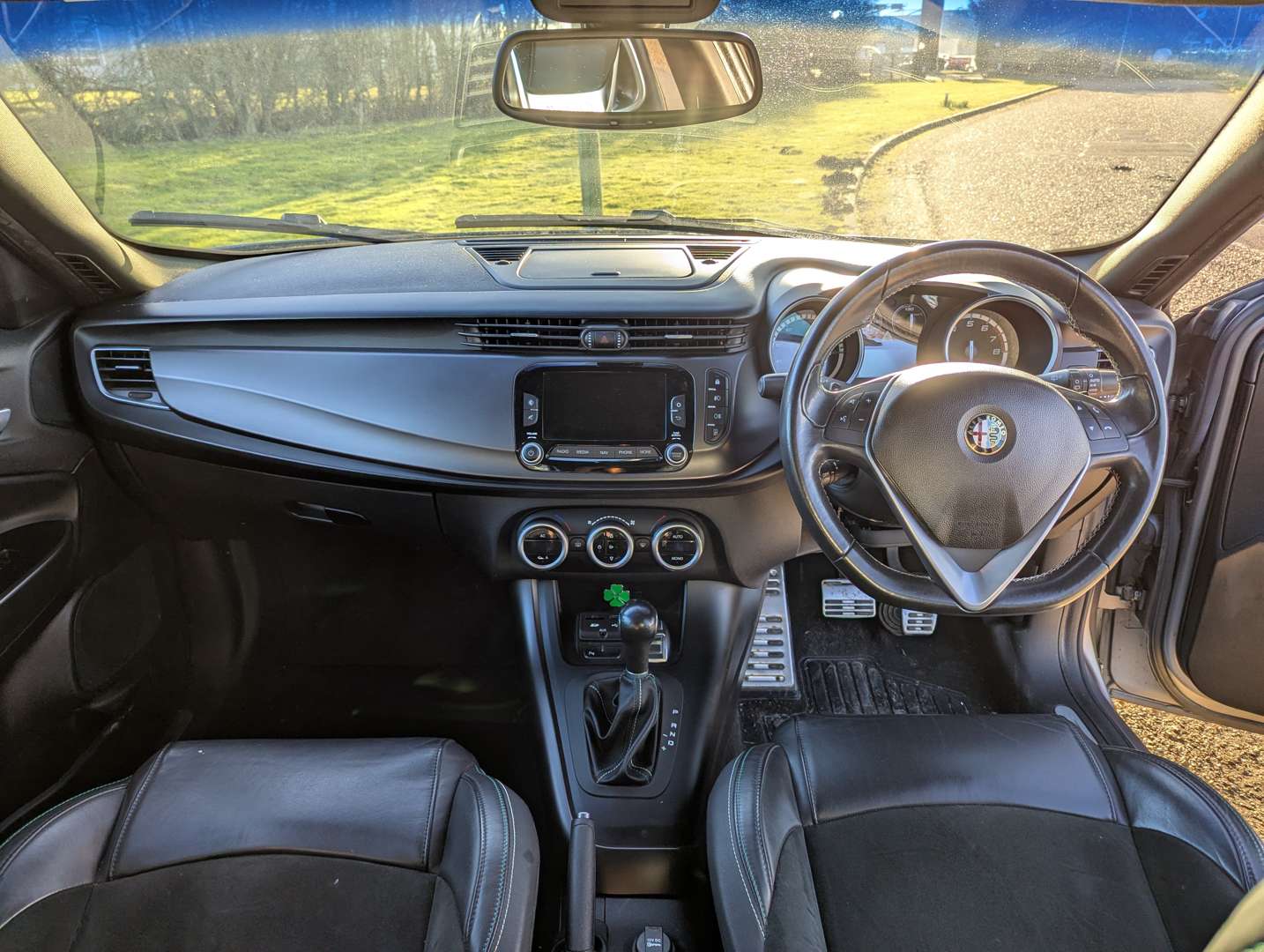 <p>2014 ALFA ROMEO GIULIETTA QUADVERDE LE MT</p>
