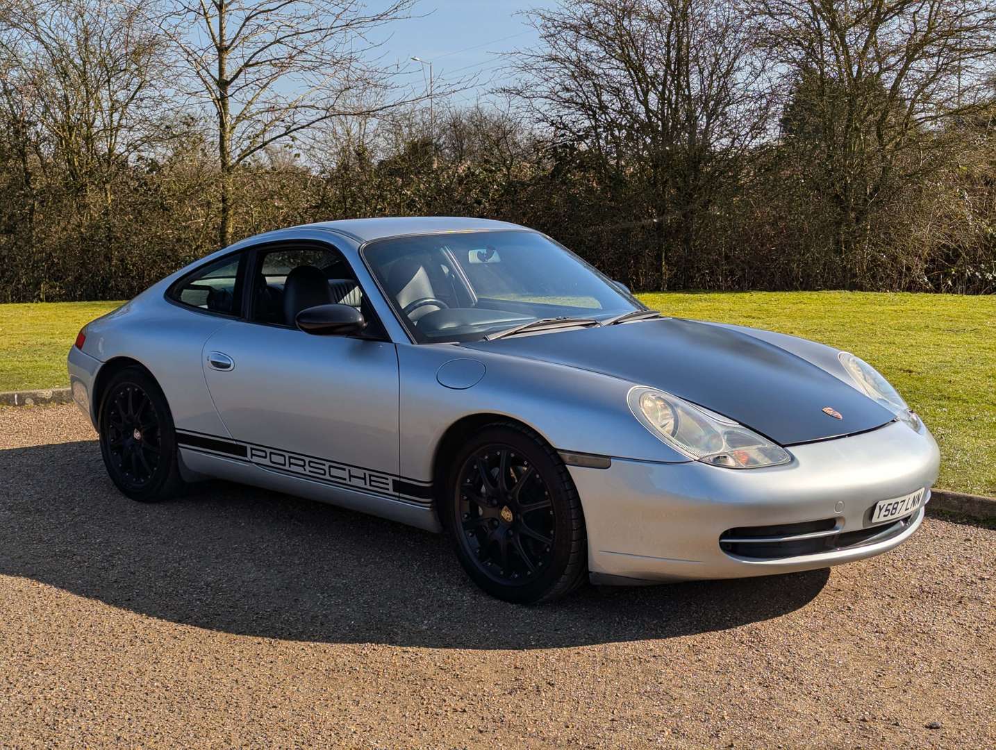 <p>2001 PORSCHE (996) 911 3.4 C4 COUPE MANUAL</p>