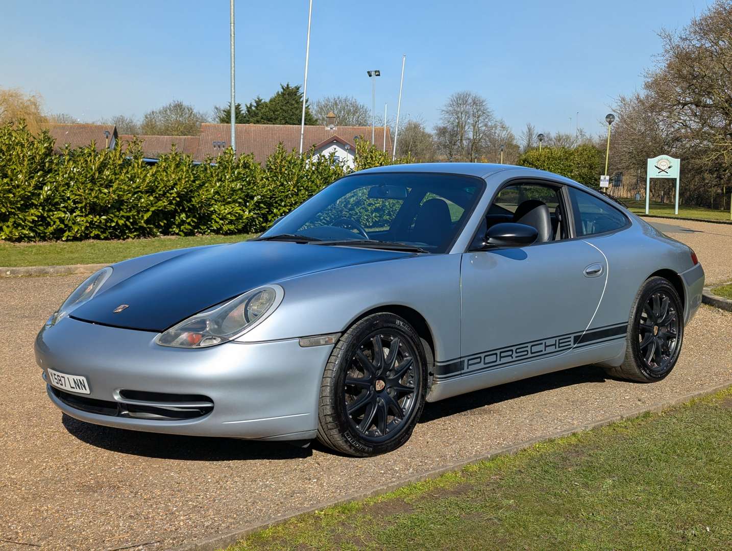 <p>2001 PORSCHE (996) 911 3.4 C4 COUPE MANUAL</p>