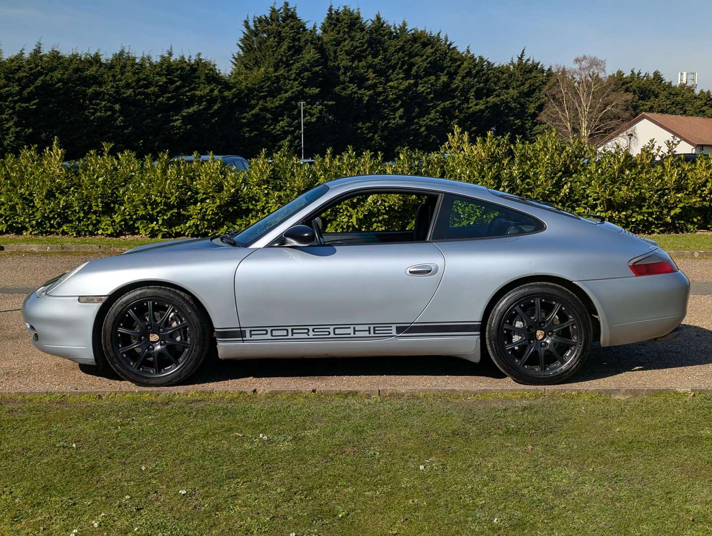 <p>2001 PORSCHE (996) 911 3.4 C4 COUPE MANUAL</p>