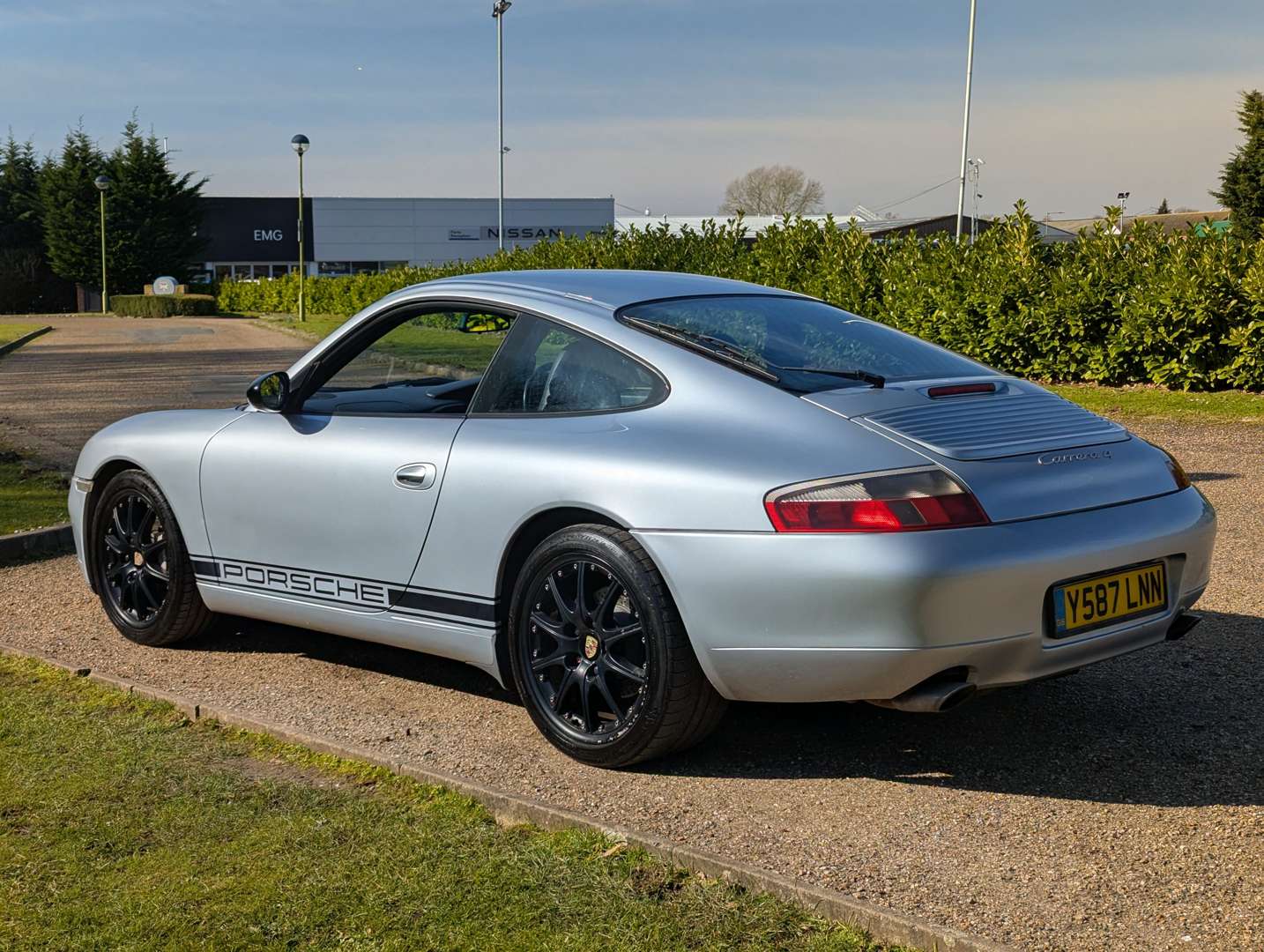 <p>2001 PORSCHE (996) 911 3.4 C4 COUPE MANUAL</p>