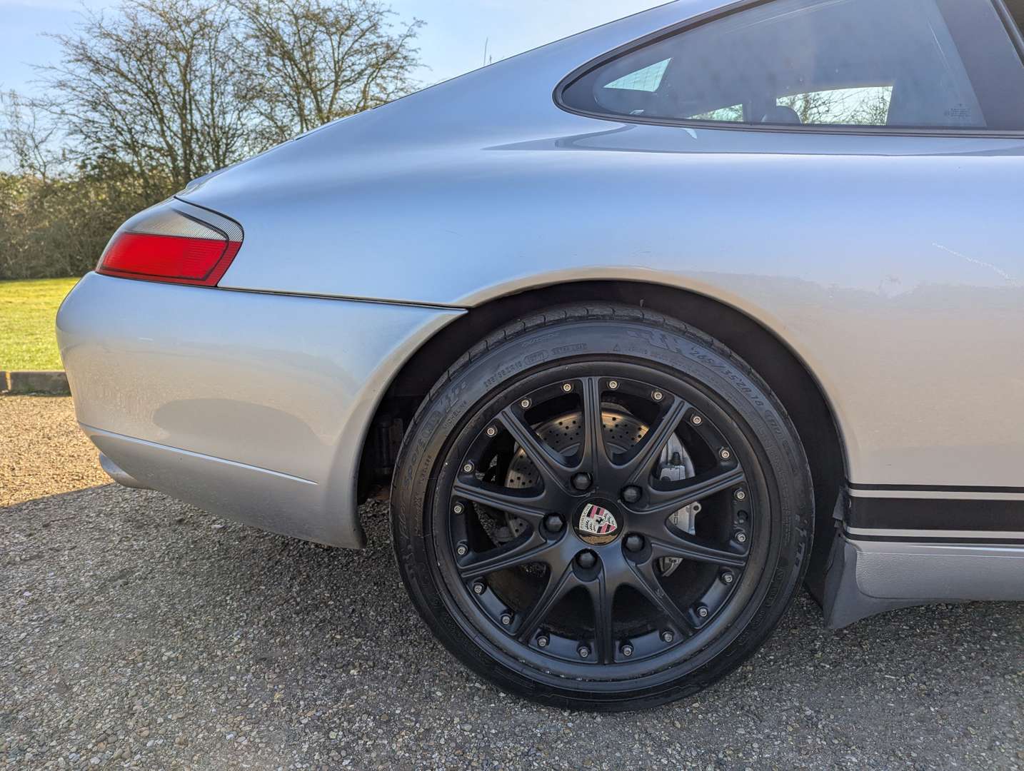 <p>2001 PORSCHE (996) 911 3.4 C4 COUPE MANUAL</p>