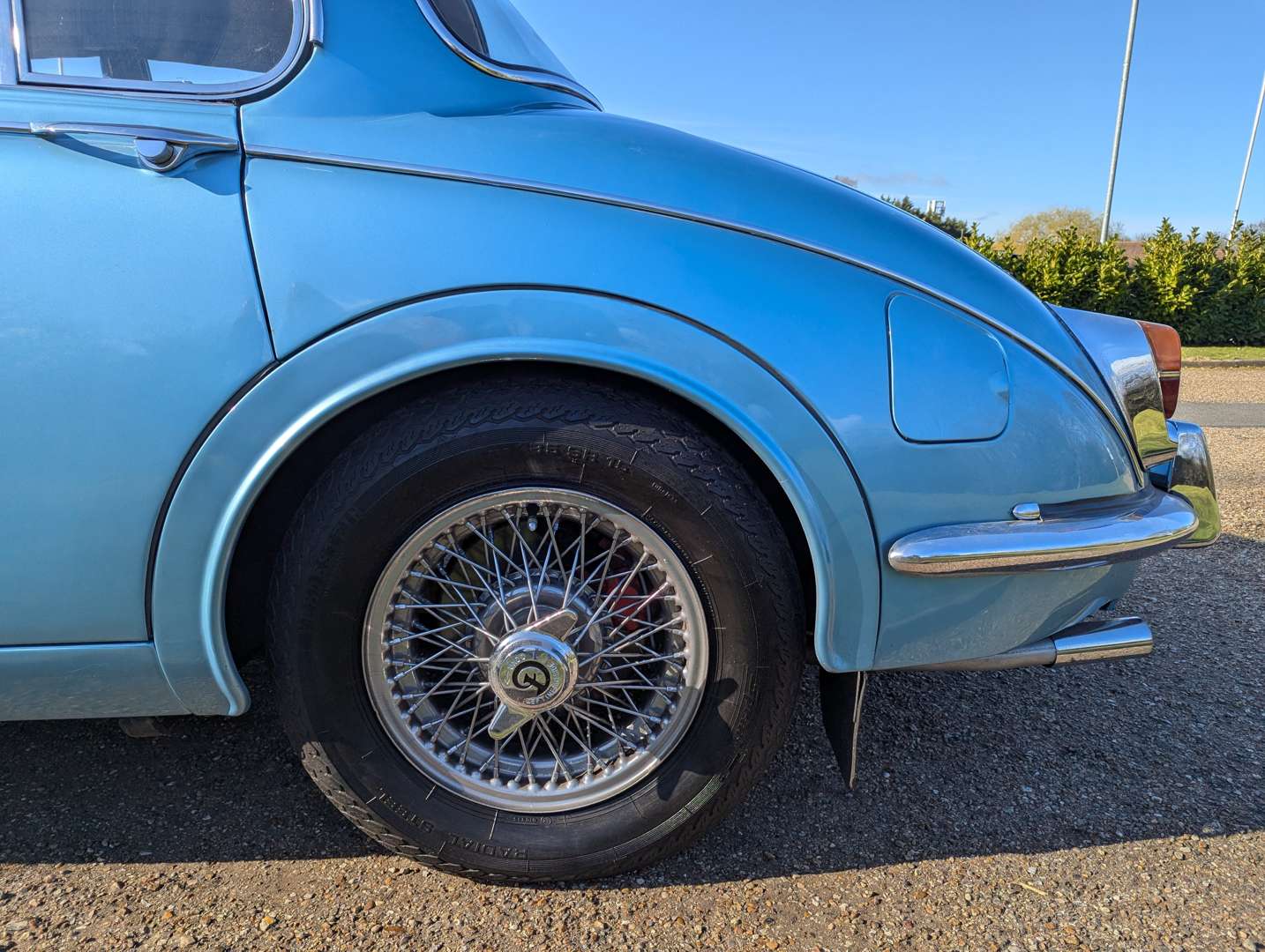<p>1969 DAIMLER V8 250 AUTO</p>