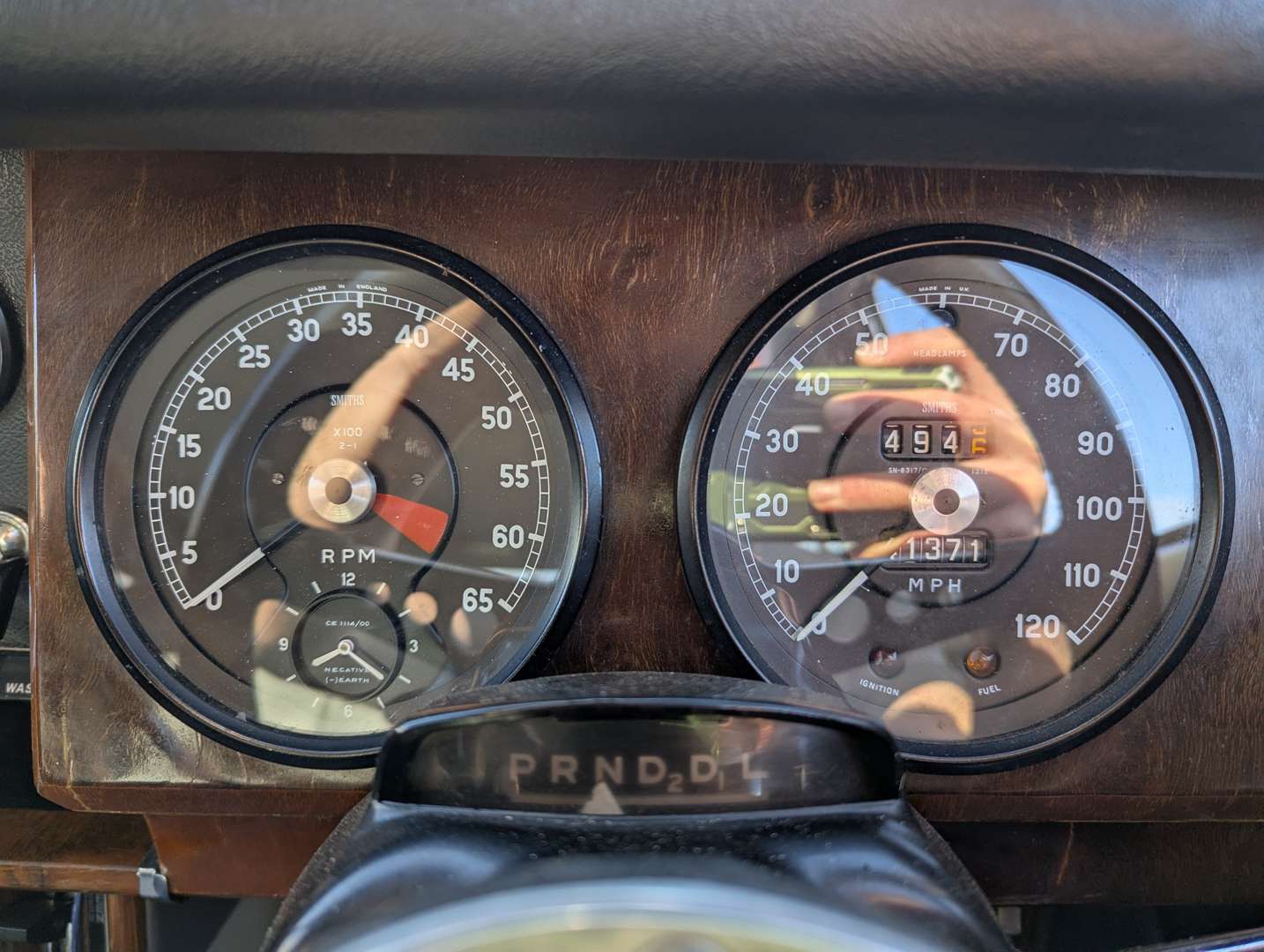 <p>1969 DAIMLER V8 250 AUTO</p>