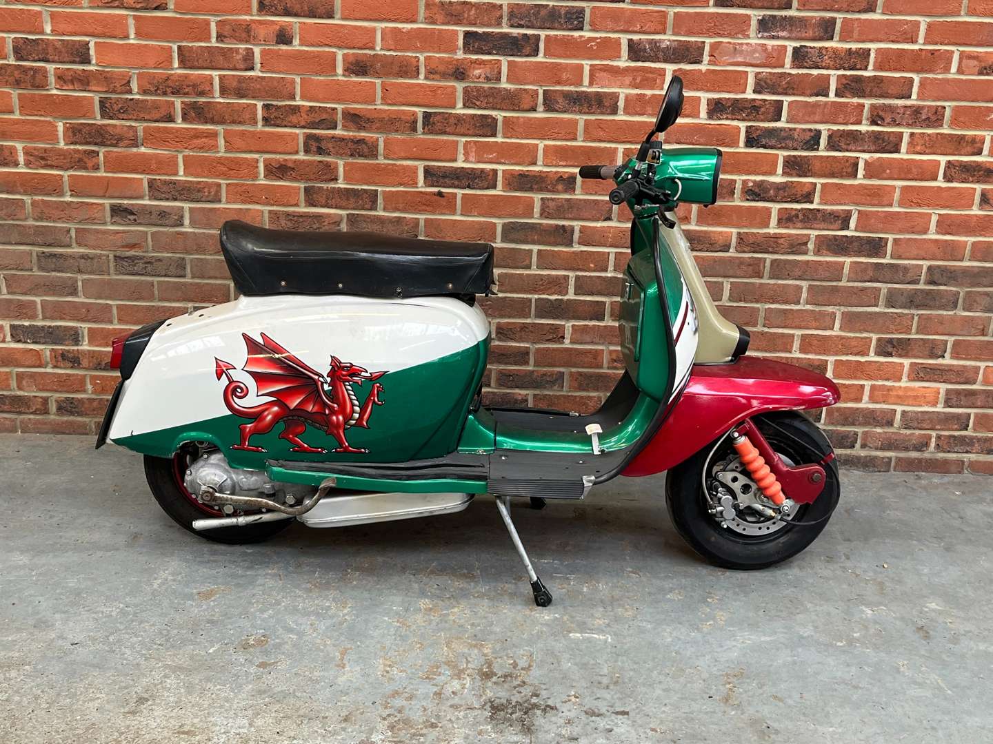 <p>1980 LAMBRETTA GP200</p>