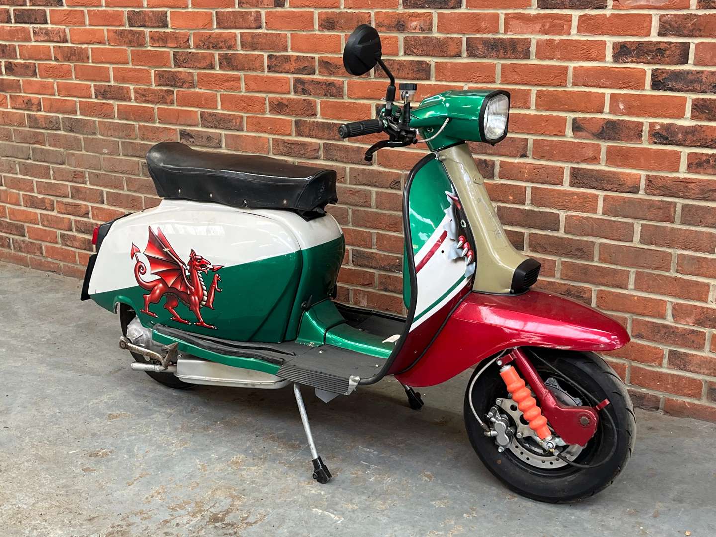 <p>1980 LAMBRETTA GP200</p>