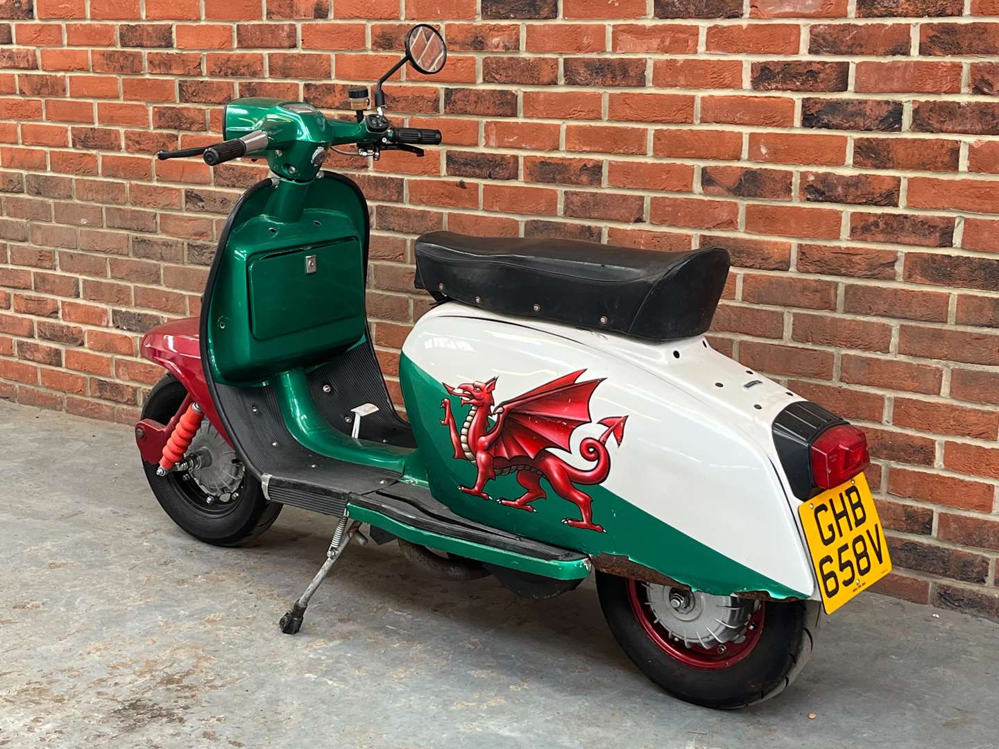 <p>1980 LAMBRETTA GP200</p>
