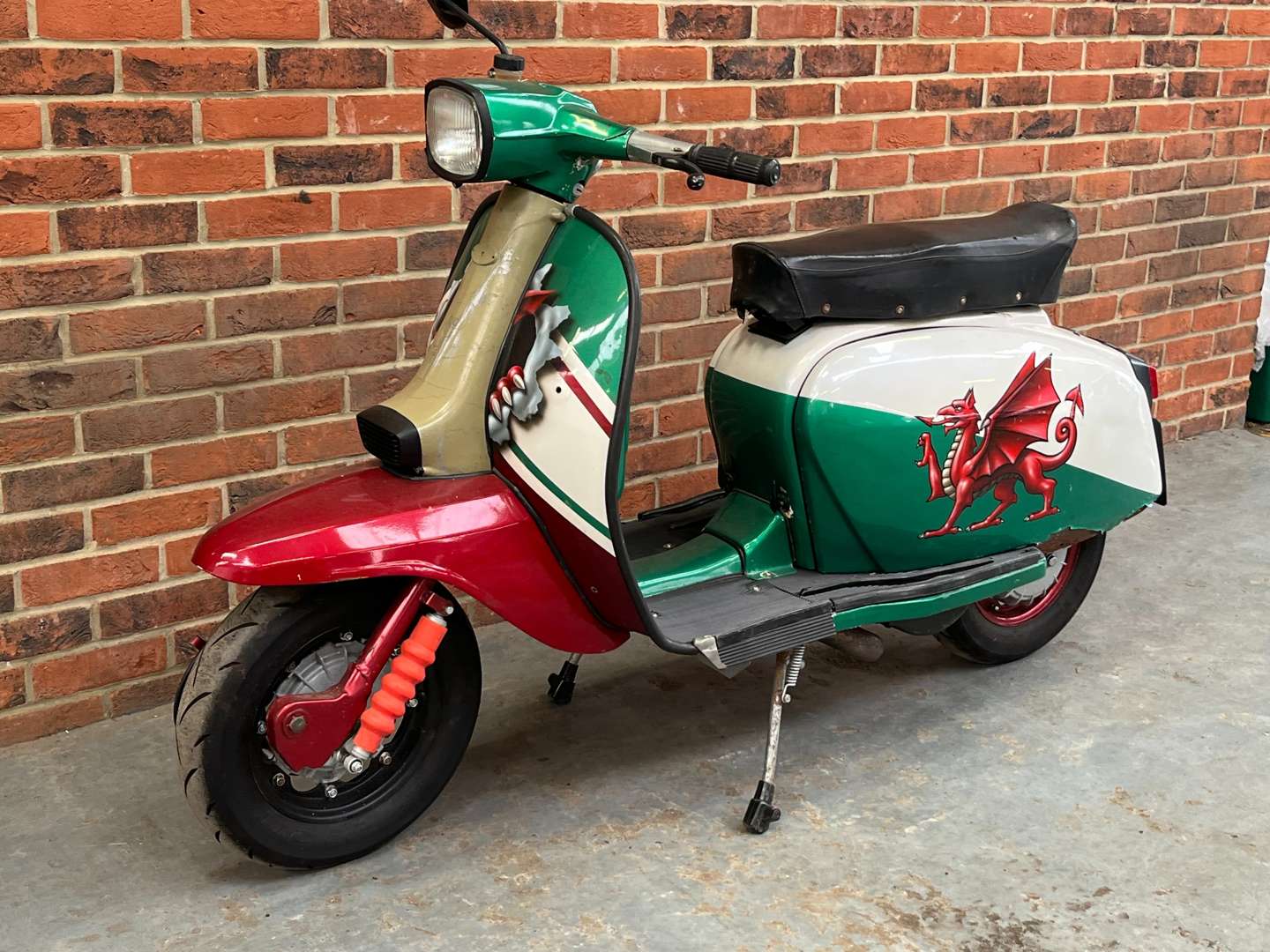 <p>1980 LAMBRETTA GP200</p>